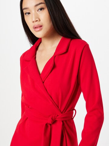 Abito camicia di Missguided in rosso