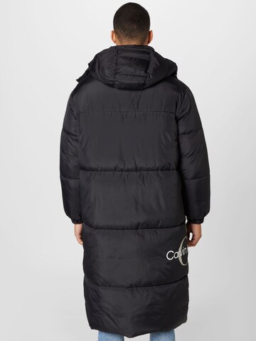 Manteau d’hiver Calvin Klein Jeans en noir