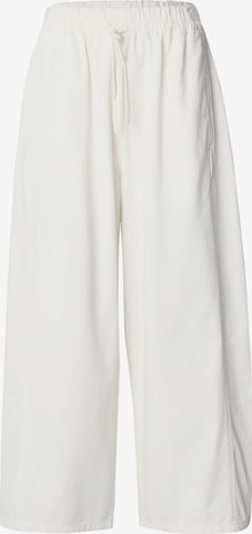 Barrel Pantalon Urban Classics en blanc : devant