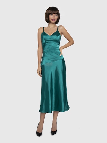 Abito da cocktail di Anushka in verde