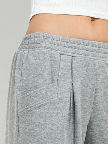 TESSITA Wide Leg Hose in Grau