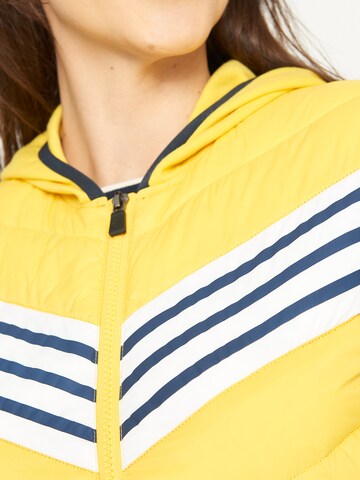 Sea Ranch Vest in Yellow