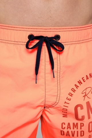 Pantaloncini da bagno di CAMP DAVID in arancione