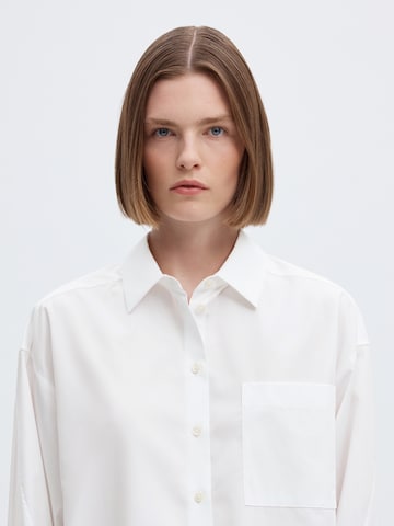 SELECTED - Blusa 'SLWDANNIE' em branco