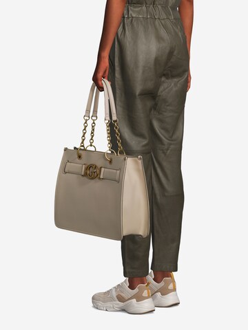 GUESS Shopper in Beige