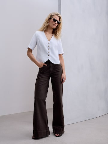 Next Wide Leg Jeans in Braun