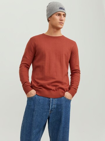 Pull-over 'JJEEmil' JACK & JONES en marron : devant