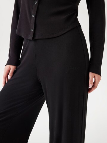 GUESS Wide Leg Hose 'Lia' in Schwarz