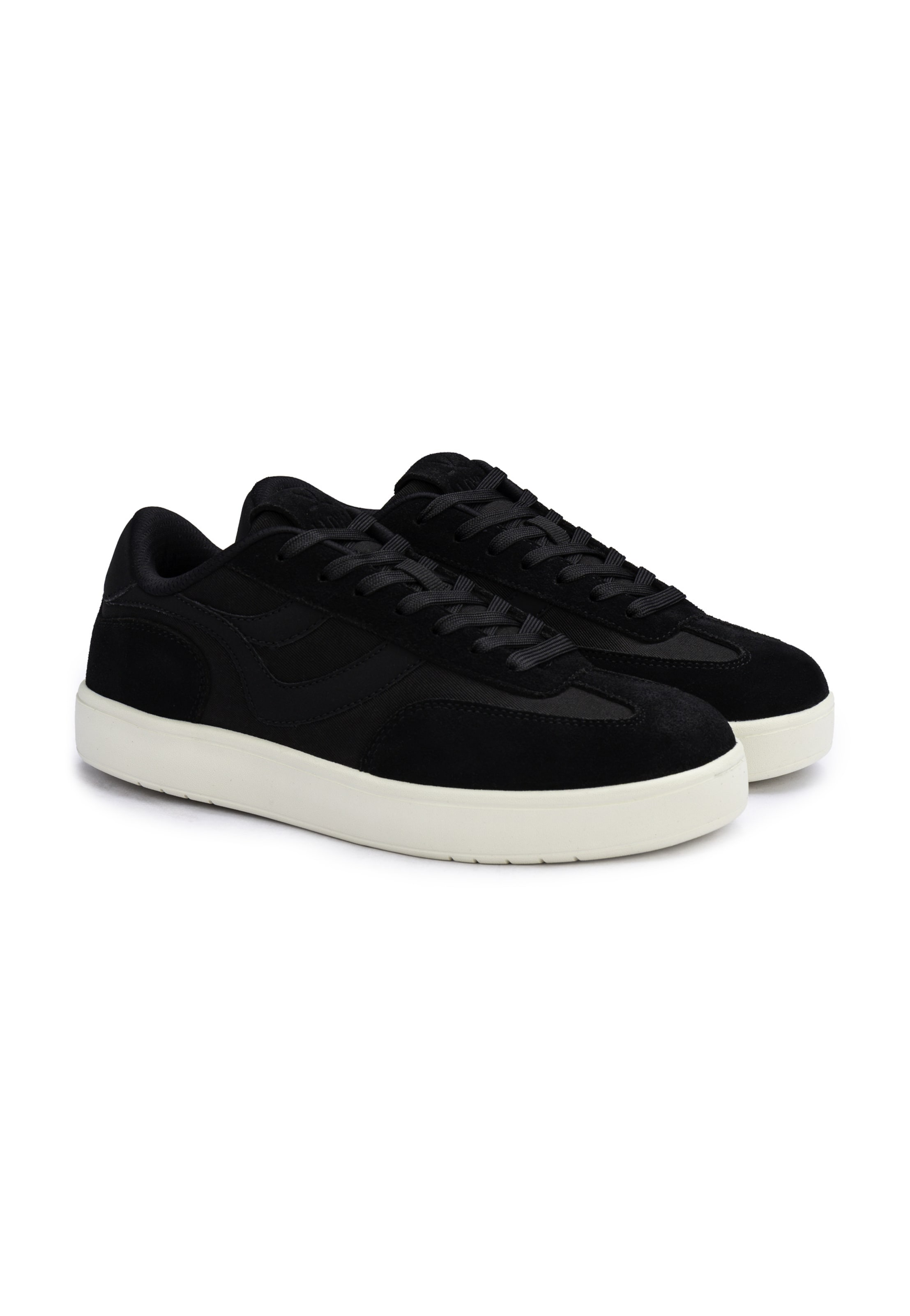 Chaussure à lacets LLOYD en noir
