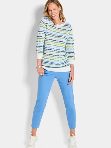 Goldner Pullover in Weiß