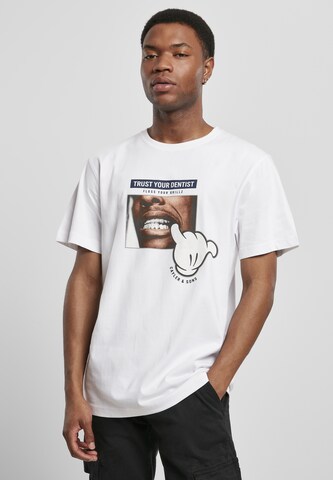 Cayler & Sons Shirt 'Trust Your Dentist' in White: front