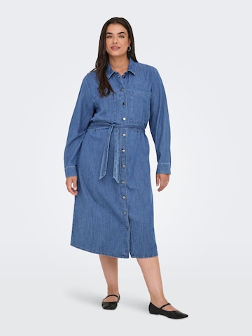 Robe-chemise ONLY Carmakoma en bleu : devant