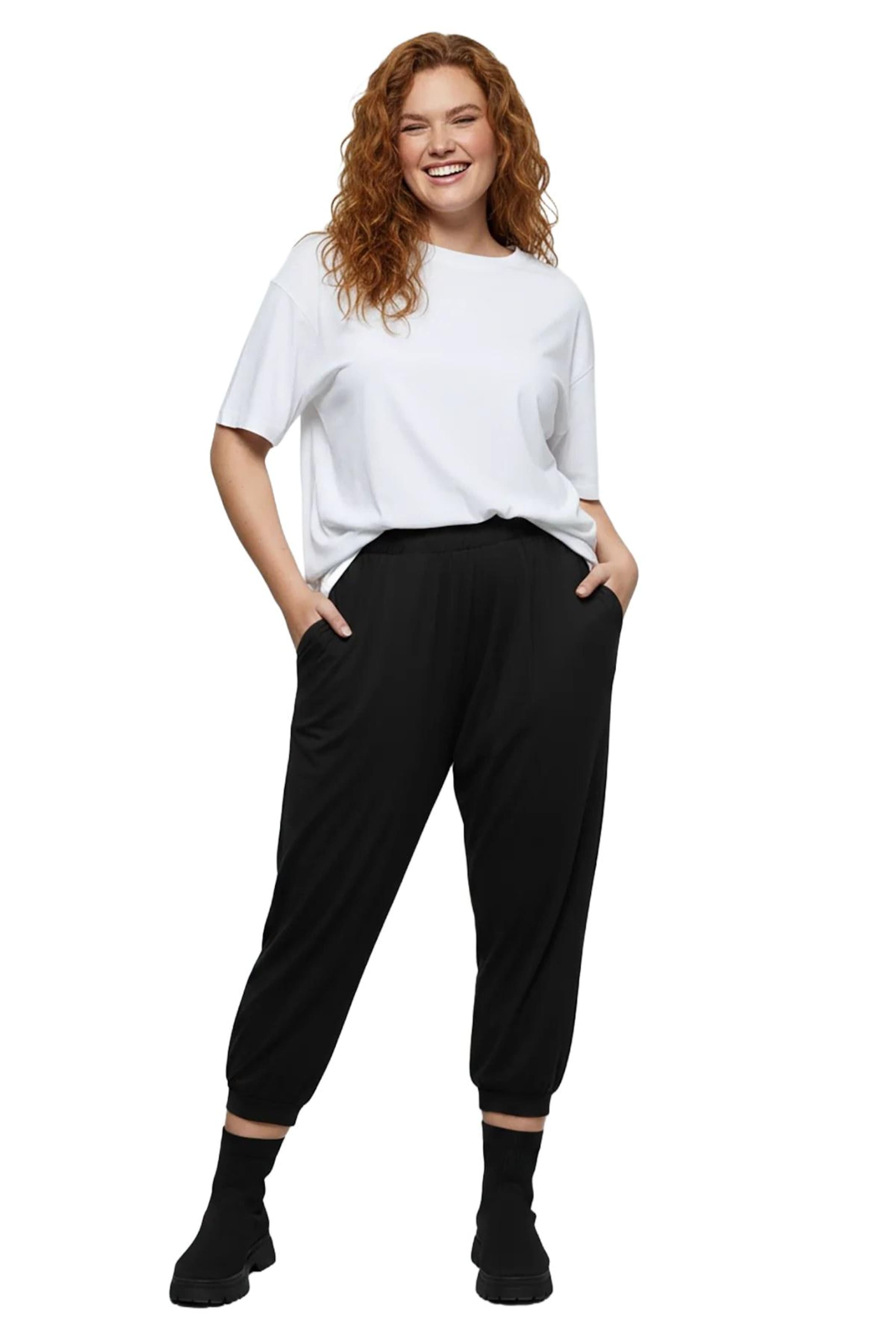 Shape Of You Tapered Broek in Zwart: voorkant