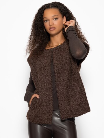 SASSYCLASSY Vest in Brown: front
