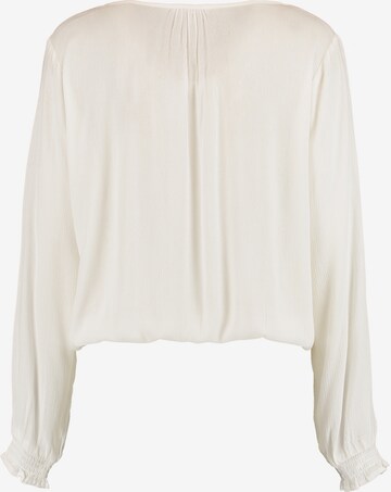 Hailys - Blusa 'Ro44my' en blanco