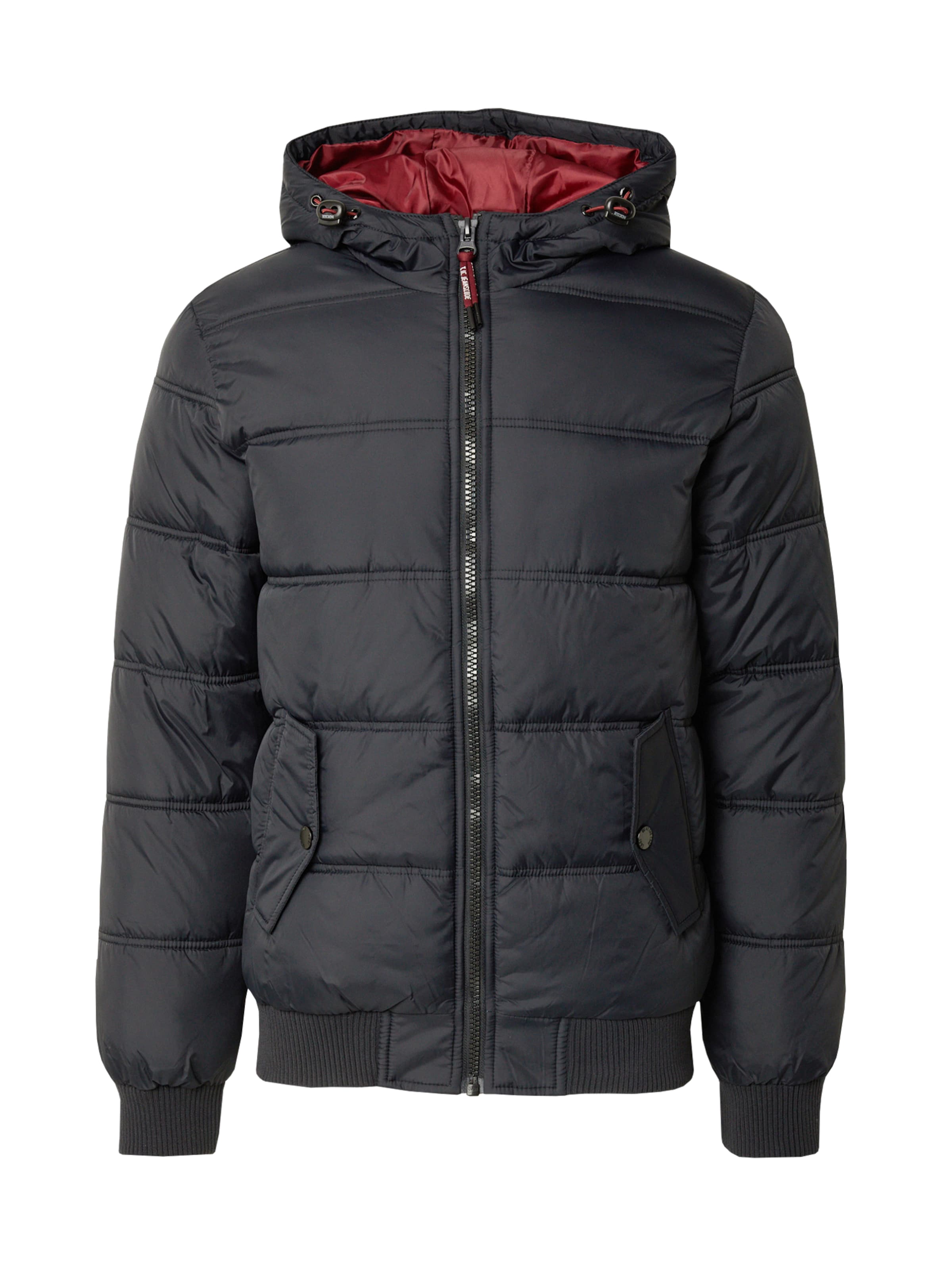 INDICODE JEANS Regular fit Зимно яке &#x27;Adrian&#x27; в черно: отпред