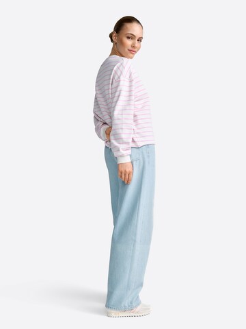 Rich & Royal Sweatshirt in White