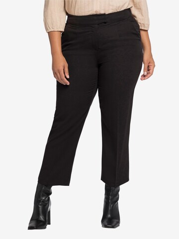 SHEEGO Regular Pleated Pants in Black: front