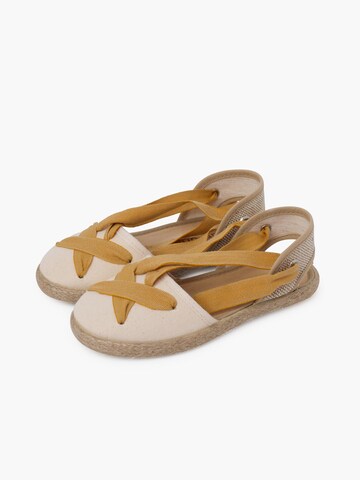 Pisamonas - Sandalias en amarillo