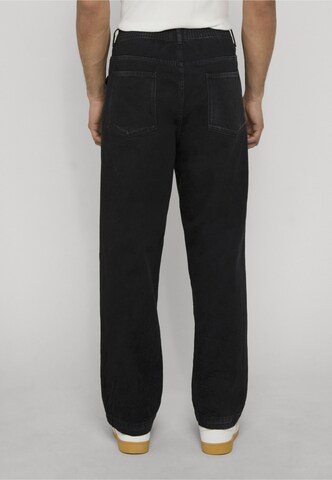 REPLAY Tapered Jeans in Black