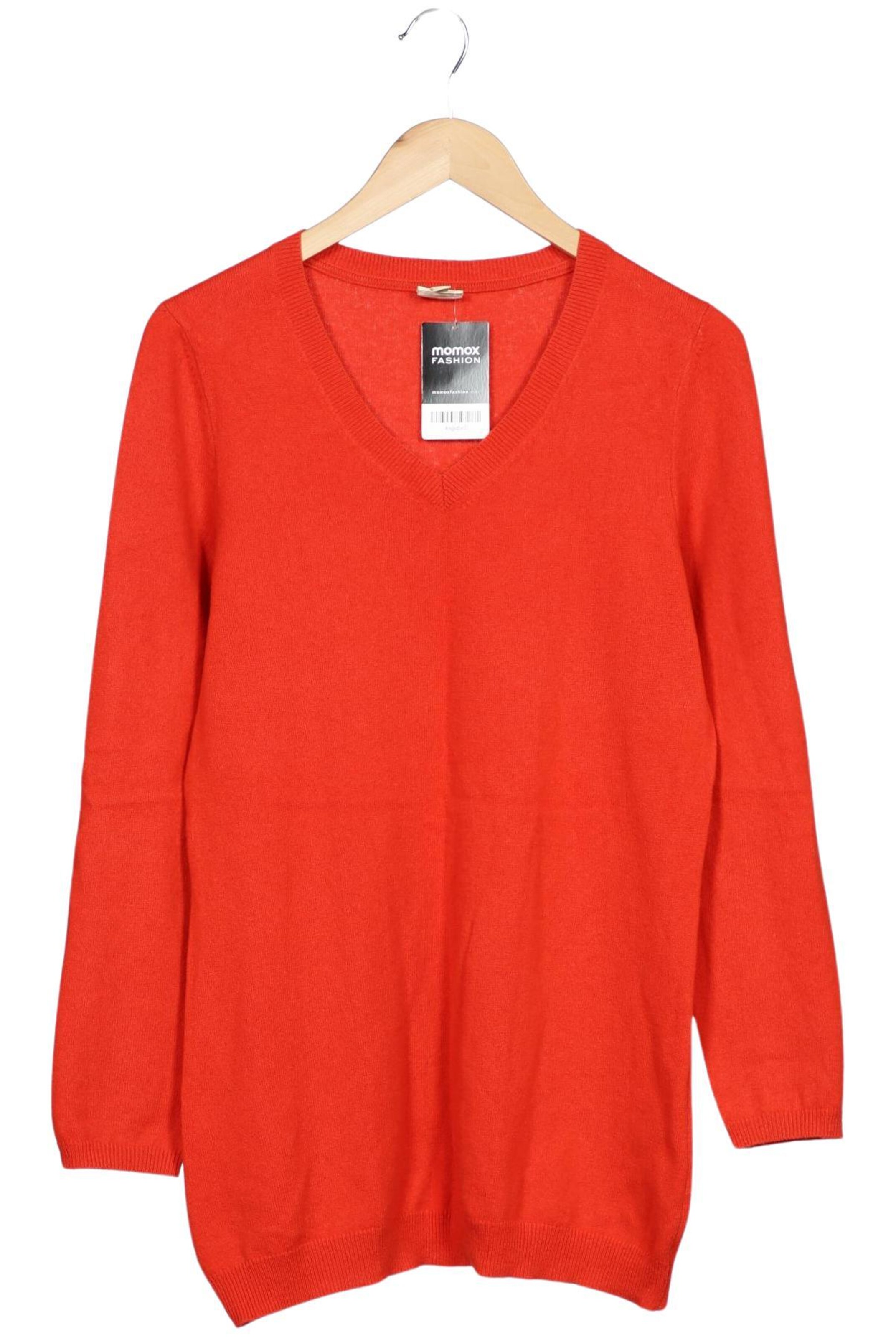 hessnatur Sweater & Cardigan in L in Red: front