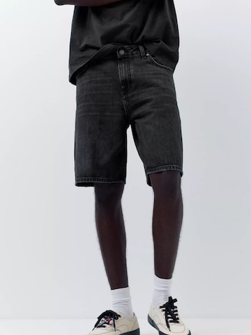 Pull&Bear Normalny krój Jeansy w kolorze czarny: przód