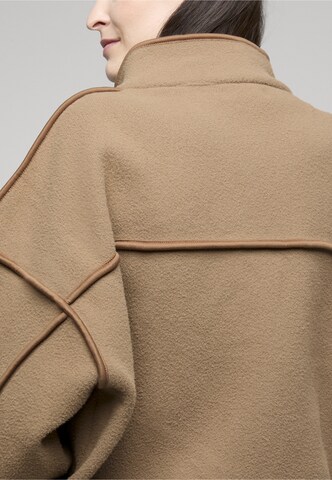 Estelou Between-Season Jacket in Beige
