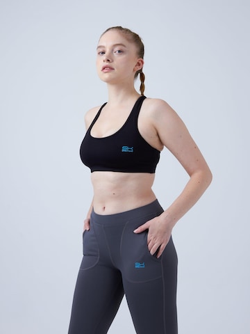 SPORTKIND Slim fit Workout Pants in Grey