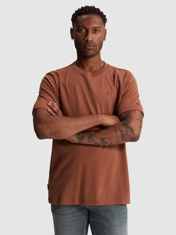 CAST IRON - Camiseta 'Regular fit T-shirt in interlock' en marrón: frente