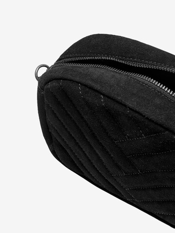 ONLY Crossbody Bag 'Amber' in Black
