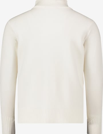 Betty Barclay Sweater in White