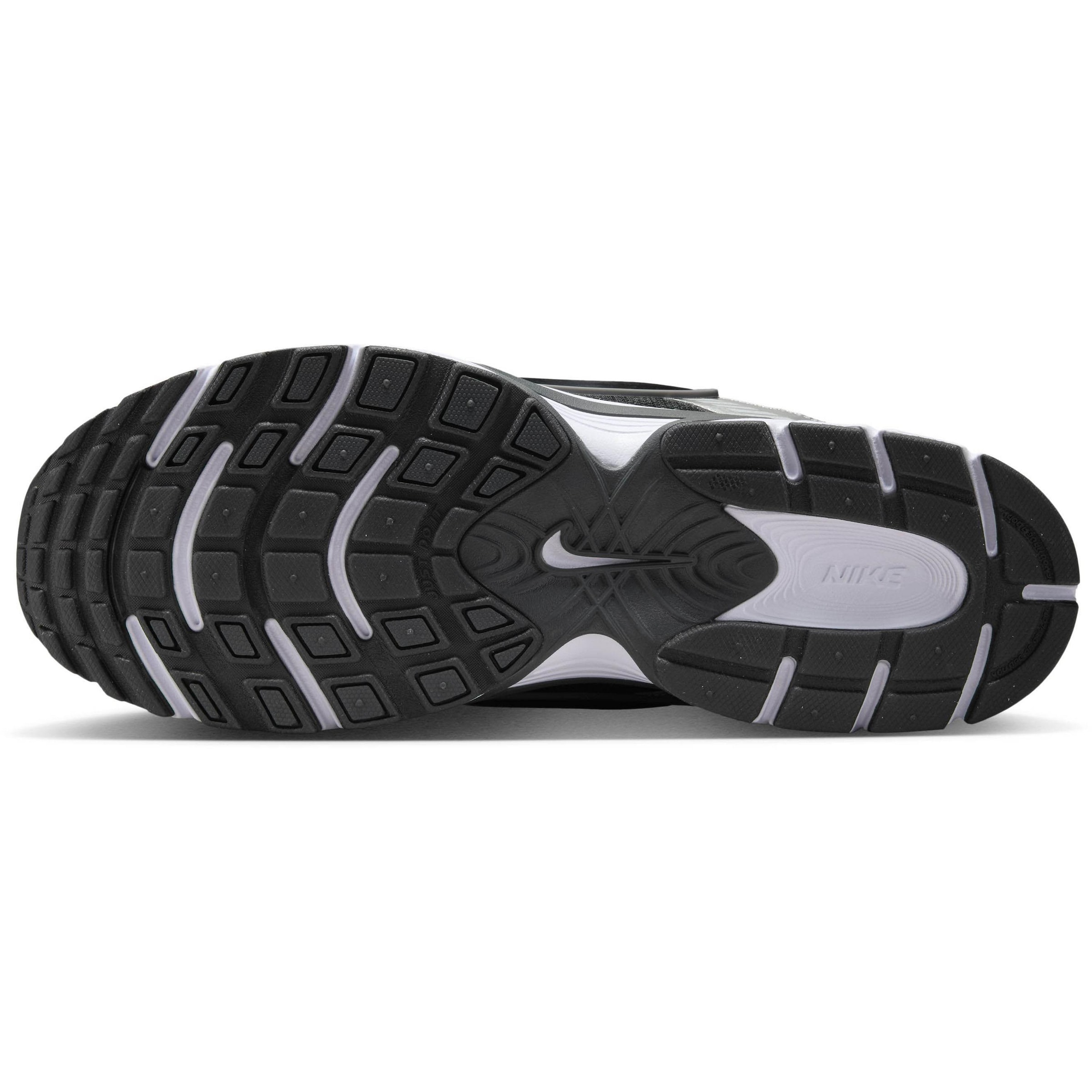 Nike Sportswear Trampki niskie 'V5 RNR' w kolorze szary