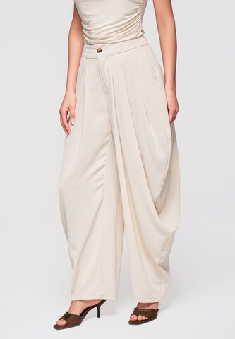 Ombre Barrel Trousers in Beige