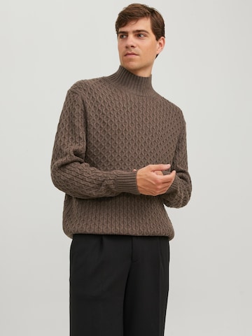 JACK & JONES Trui 'COSY' in Bruin: voorkant