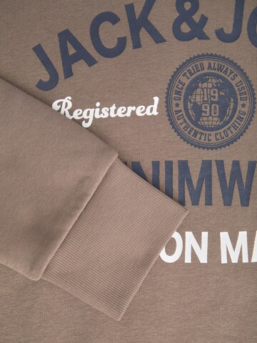 JACK & JONES Sweatshirt in Braun