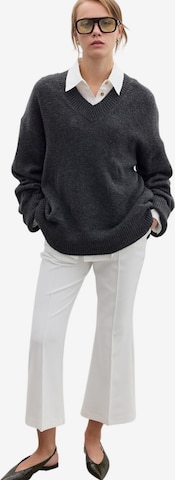 MANUKA Sweatshirt in Grau: Vorderseite