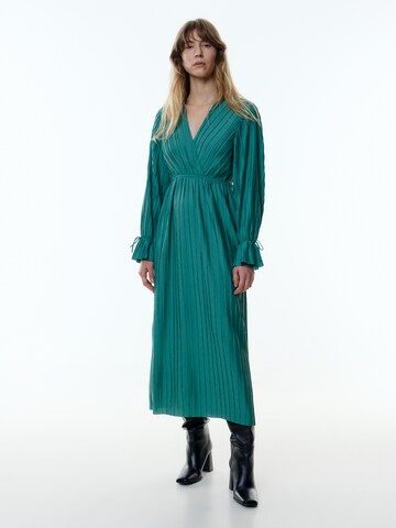 Robe 'Alwa' EDITED en vert : devant