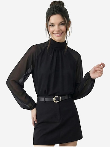 Camicia da donna di Bianco Lucci in nero: frontale