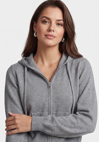 faina Set in Grey