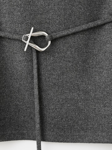 Top 'ANCONA' de la MANGO pe gri