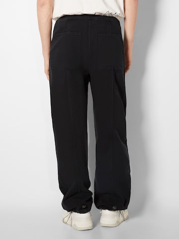 Bershka Loosefit Hose in Schwarz