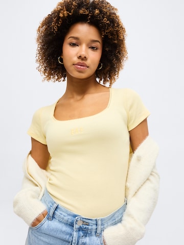 GAP Тениска в жълто