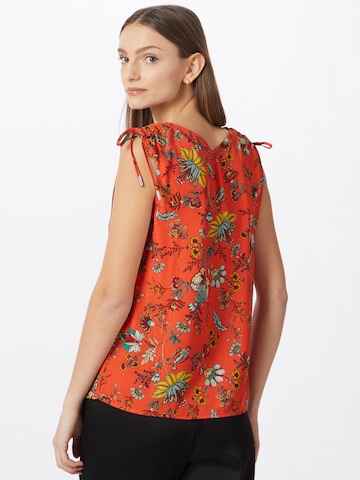 Top di Molly BRACKEN in rosso