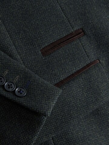 Next Mantel in Grün