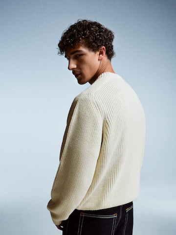 Bershka Pulóver - fehér