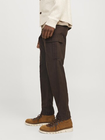 JACK & JONES Loosefit Cargobroek in Bruin
