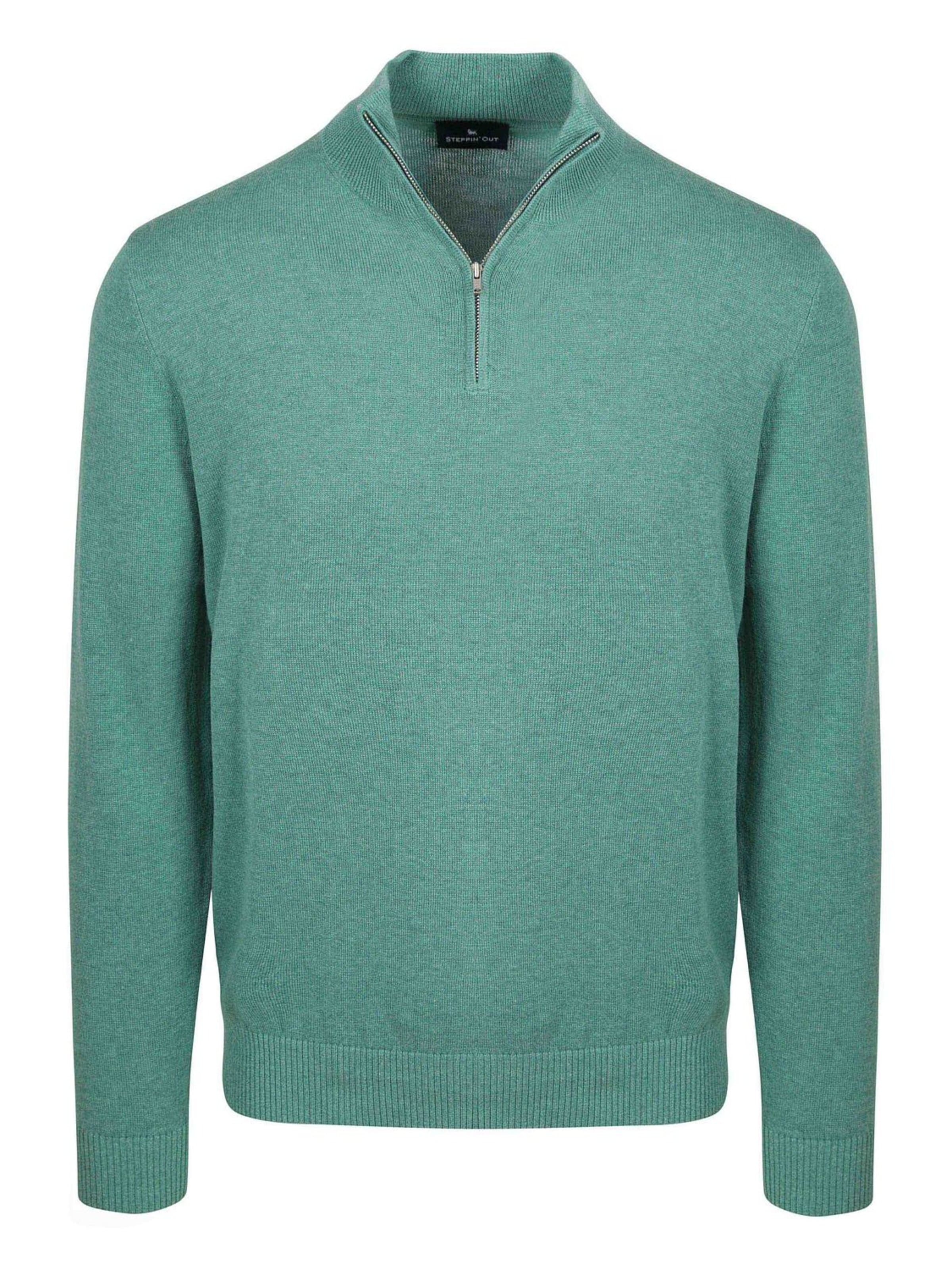Steppin' out Sweater in Green: front