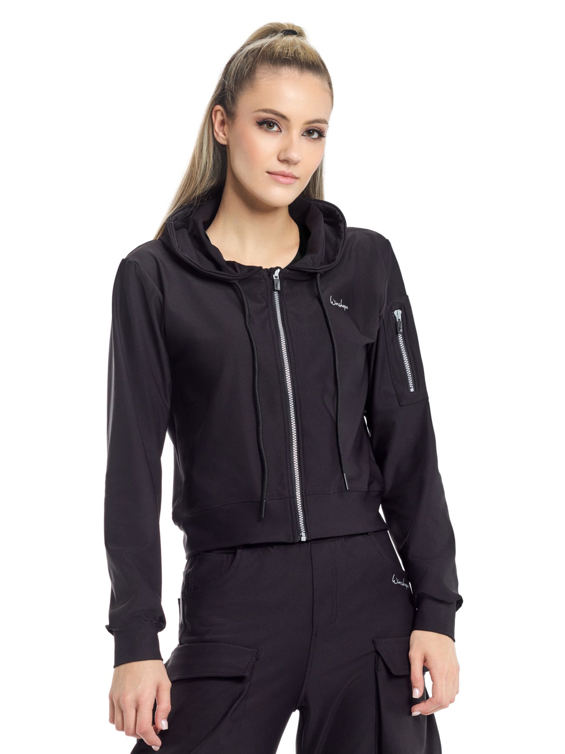 Winshape Спортивная куртка 'J009C' в Черный: спереди