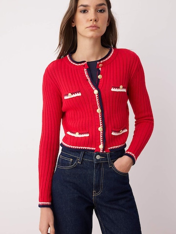 Cardigan Trendyol en rouge : devant