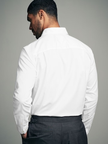 Coupe regular Chemise Next en blanc